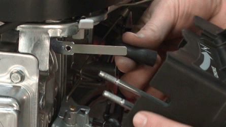 How to Replace the Carburetor on a Troy-Bilt TB130 Lawn Mower