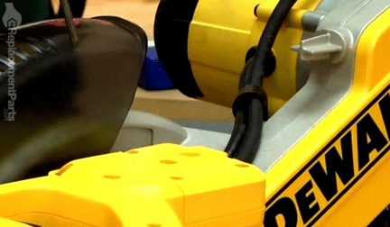 remove the carrying handle