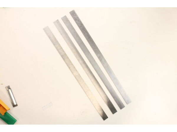10460879-1-M-Powermatic-6292621-Knife